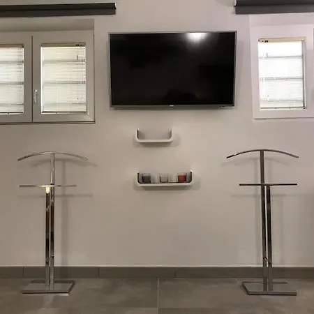 Arco San Zeno شقة